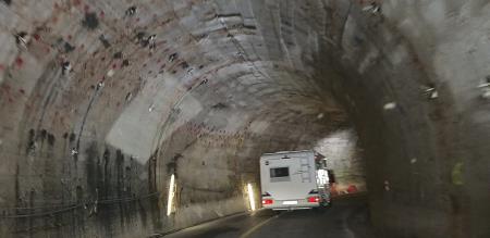 SPREMEMBA POPOLNIH ZAPOR NA ITALIJANSKI STRANI PREDELA